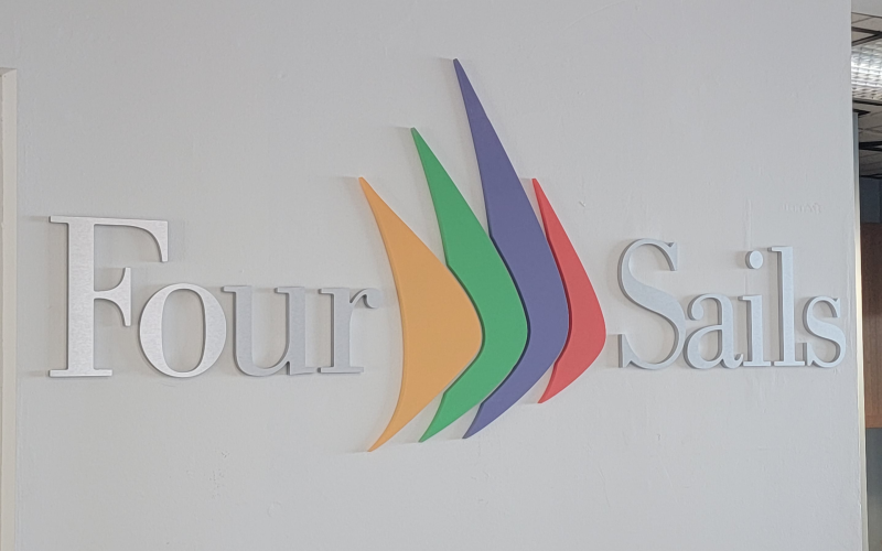 four sails sign 2